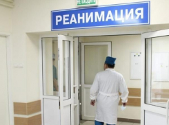 Пьяный водитель с двумя 13-летними пассажирами влетел в столб в районе Химзавода