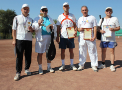 Стали известны имена победителей городского турнира по теннису «Золотая осень»