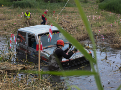 Участники Донского фестиваля «Offroad-2016» теряли бампера, ломали ходовые и рвали покрышки