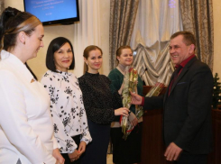 Лучшим муниципальным служащим 2022 года стала Инга Столяр - начальник отдела бухучета и главный бухгалтер ДТиСР