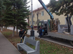 В Волгодонске устанавливают 100 мраморных лавочек на Ленина за счет туристического налога