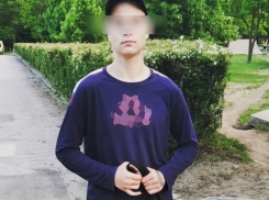 Стала известна личность 17-летнего волгодонца, погибшего при падении из окна дома на Ленинградской 