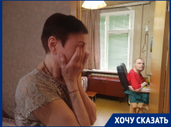 «Он кричит по ночам от боли и просит Бога забрать его»: мать инвалида не может добиться госпитализации сына в РОКБ