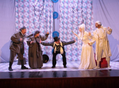 Маленьких и больших волгодонцев приглашают на сказочную комедию «Все мыши любят сыр»