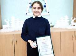 Ученица школы №18 Виктория Гулакова стала лучшим знатоком Волгодонска 