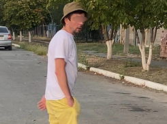 Похожий на дезертировавшего из зоны СВО мужчина преследовал 11-летних девочек в станице Романовской
