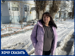 Дом у озера: жильцы многоэтажки по улице Пионерская, 140 десять лет страдают от потопа во дворе