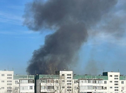Клубы черного дыма в районе Красного Яра взбудоражили волгодонцев