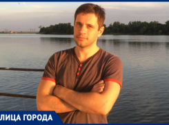 «В своем романе я не рушил родной город, а фактически восстанавливал из пепла»: писатель-фантаст Виктор Лебедев