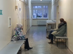 Вслед за медсестрами горбольницы №1 на низкие зарплаты пожаловались работники БСМП и травмпункта 