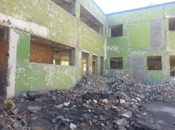 Аванс взяла, но даже мусор не вывезла: ростовская фирма сорвала капремонт «Лесовичка»