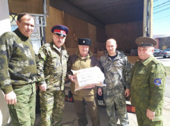 «Своих не бросаем»: казаки Волгодонска организовали помощь семьям казаков из Донбасса