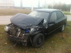 В Волгодонске на Жуковском шоссе в серьезном ДТП пострадал 30-летний водитель «Хундая»