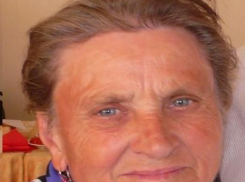79-летнюю Валентину Беспёрстову разыскивают на Юго-Востоке Ростовской области