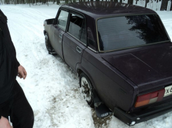 ВАЗ-21053 угнали со двора частного дома в Мартыновском районе