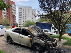 В Волгодонске на Западном сгорела «Тойота»