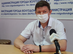  «8 часов не снимая защитный костюм»: Сергей Ладанов на себе ощутил сложности работы в ковидном госпитале
