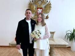 В Волгодонском ЗАГСе зарегистрировала брак сотая пара