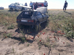 В ДТП в Морозовском районе погибла 29-летняя девушка