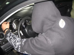Молодой волгодонец угнал автомобиль под Зимовники