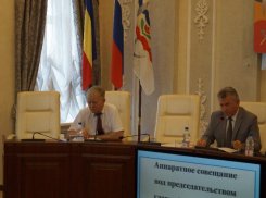 Усилить борьбу с нелегальными торговцами потребовал Виктор Мельников