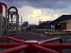 Принято решение о разрушении незаконной детской площадки на бульваре Роз