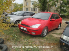 Волгодонцы неуважительно относятся к покою сограждан, торгуют, где ни попадя и захламляют улицы