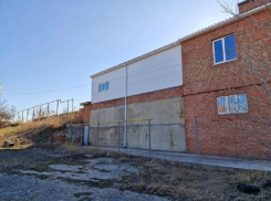 Бывший рыбцех выставили на продажу в Цимлянске из-за долгов