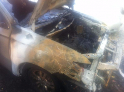 Момент поджога автомобиля известного волгодонского адвоката попал на видео