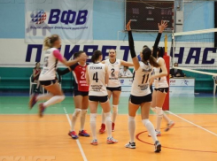 Девушки из «Импульса» разгромили середнячка чемпионата России по волейболу