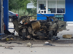 Автомобиль взорвался на заправке в Волгодонске: пострадавший в больнице