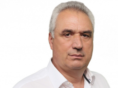 Зачем идти в Заксобрание с миллионами в кармане, сколько платят депутату и что даст Волгодонску ростовчанин: неудобные вопросы Виктору Халыну 