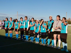 Девичья сборная по хоккею на траве из Волгодонска разгромила соперниц в Краснодарском крае