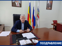 «Волгодонцы вносят огромный вклад в общее дело России»: Сергей Макаров поздравил горожан с Днем народного единства 