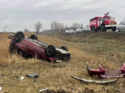 Четырехлетний ребенок и молодая мать погибли из-за пренебрежения правилами безопасности: подробности страшного ДТП на трассе «Семикаракорск - Волгодонск»