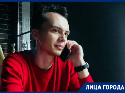  Щелкунчик, почтальон Мышкин и Апрель месяц в одном лице: актер ВМДТ Сергей Федоров рассказал, какую еще роль мечтает сыграть на сцене