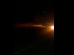 Зерновоз загорелся на трассе в Волгодонском районе