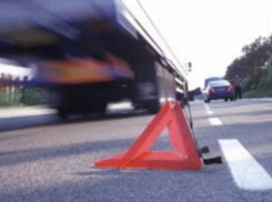 В 20 километрах от Волгодонска перевернулся грузовой автомобиль «Scania»