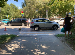 Водитель «Тойоты» сбил двух женщин на пешеходном переходе в Волгодонске