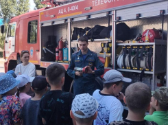 В роли спасателей пожарной части попробовали себя школьники Волгодонска