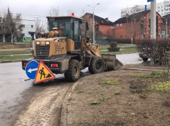 «Трактористы или неправильные бордюры?»: в Думе искали источники грязи на дорогах
