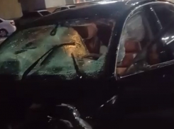 Номера уже исчезли: появилось видео черной «Ауди», водитель которой насмерть сбил девочек в Волгодонске 