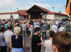 Мэр Волгодонска попросил горожан помочь беженцам с Украины