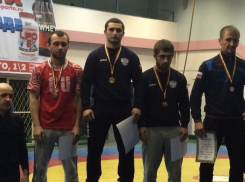 Волгодонец Арсен Раджабов выиграл чемпионат ЮФО по греко-римской борьбе