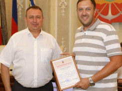 Лучших работников торговли и общественного питания чествовали в Волгодонске