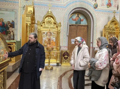 Больше чем экскурсия: десятиклассники школы №5 побывали в соборе Рождества Христова 