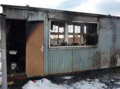 В 20 километрах от Волгодонска ранним утром сгорел вагончик