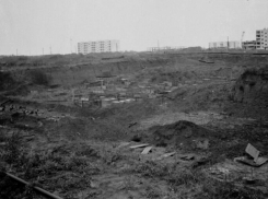 49 лет назад в Волгодонске заложили фундамент современной торговли: история строительства первого торгового центра