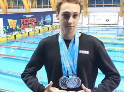 Егор Бойцов показал «бойцовский» характер на всероссийских соревнованиях по плаванию 