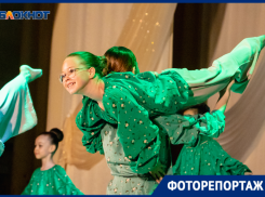 От классики до современности: лучшие коллективы ДК «Октябрь» показали свое творчество 